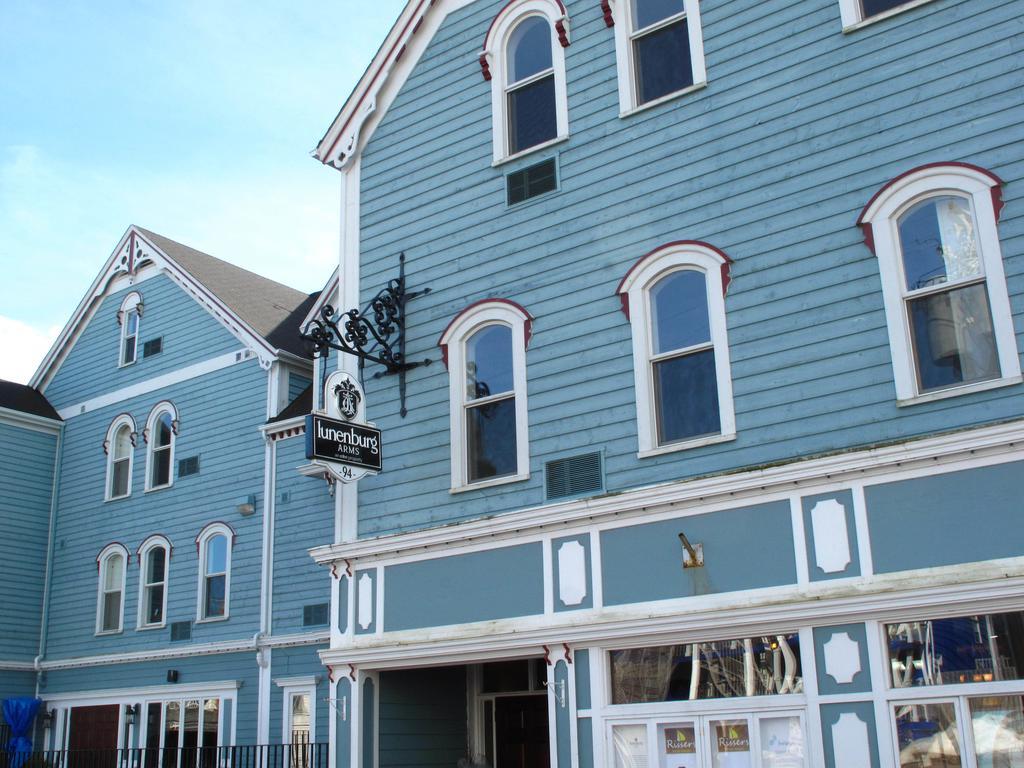 Lunenburg Arms Hotel Exterior foto